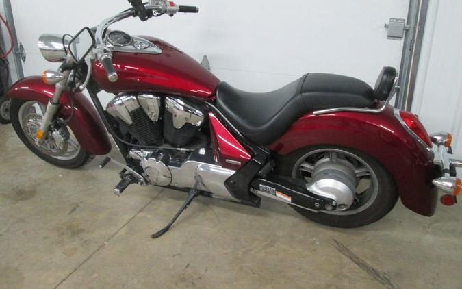 2010 Honda® Stateline (VT1300CR)