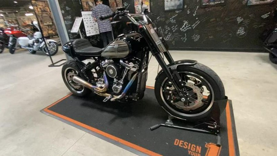 2018 Harley-Davidson® FXLR - Softail® Low Rider®