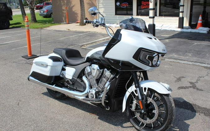 2024 Indian Motorcycle® Challenger® Limited with PowerBand Audio Package Ghost White Metallic