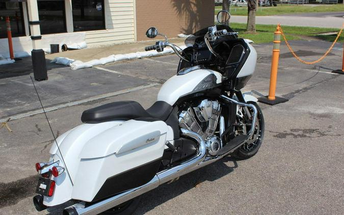 2024 Indian Motorcycle® Challenger® Limited with PowerBand Audio Package Ghost White Metallic