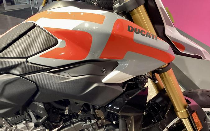 2026 Ducati Hypermotard V2