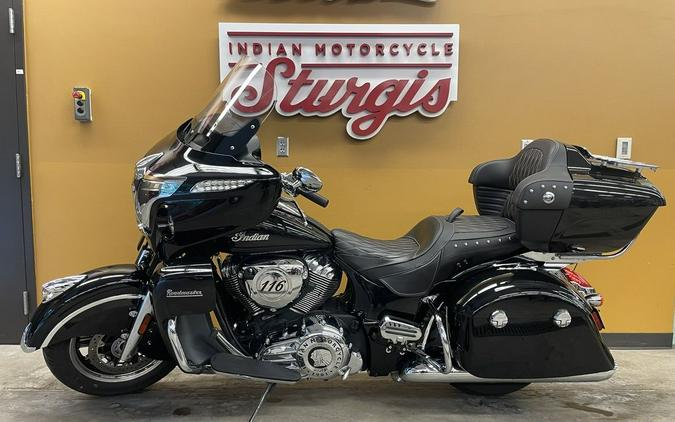 2020 Indian Motorcycle® Roadmaster® Thunder Black