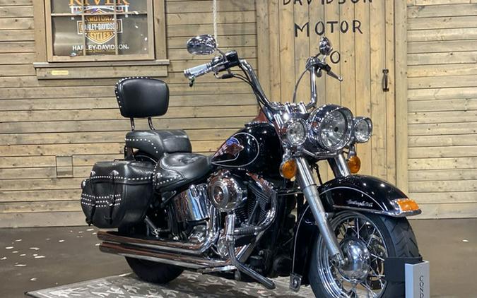 2011 Harley-Davidson Softail FLSTC - Heritage Classic