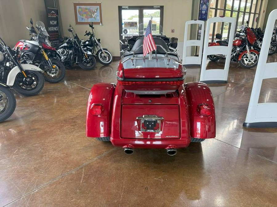 2019 Harley-Davidson® FLHTCUTG - Tri Glide® Ultra