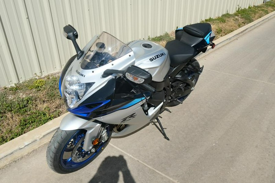 New 2026 SUZUKI GSXR600