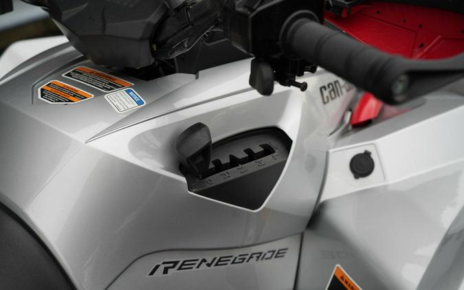 2026 Can-Am® Renegade X mr 1000 R Hyper Silver & Legion Red