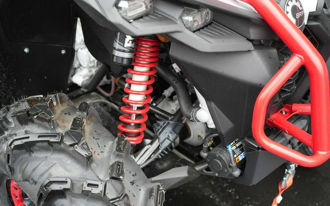 2026 Can-Am® Renegade X mr 1000 R Hyper Silver & Legion Red