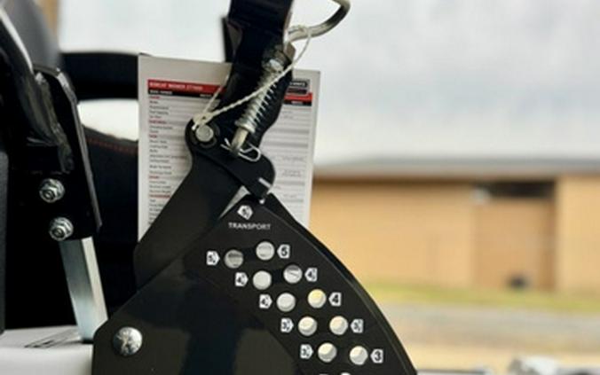 2025 Bobcat ZT7000 Zero-Turn Mower 72 Deck