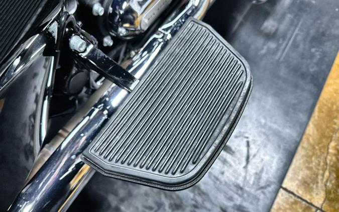 2024 Harley-Davidson® Tri Glide® Ultra Vivid Black