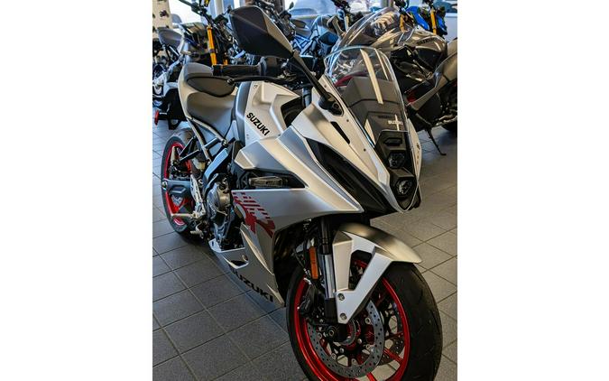 2024 Suzuki GSX800FRQM4