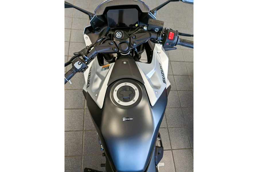 2024 Suzuki GSX800FRQM4