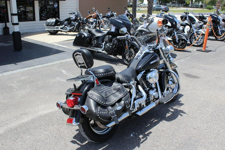 2004 Harley-Davidson® FLSTC - Heritage Softail® Classic