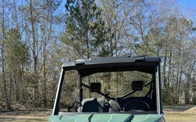 2025 Can-Am Defender DPS HD10 Compass Green