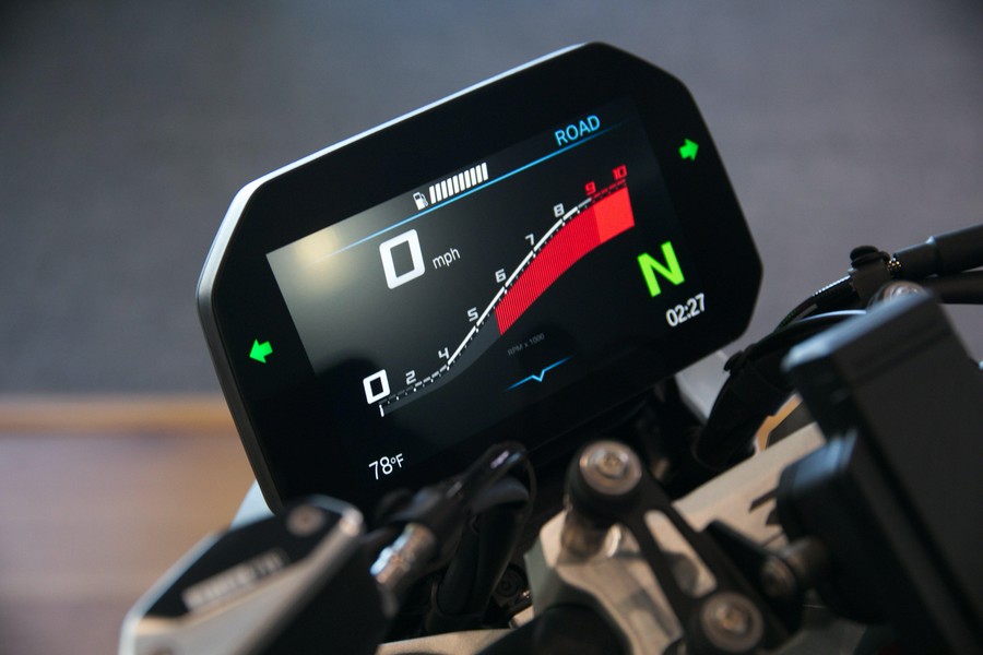 2026 BMW R 1300 R