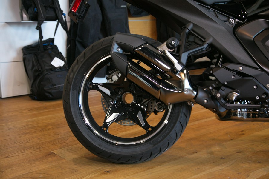 2026 BMW R 1300 R