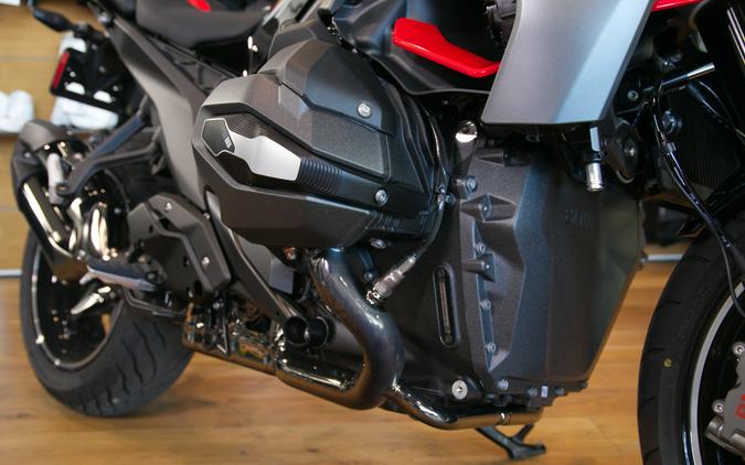 2026 BMW R 1300 R