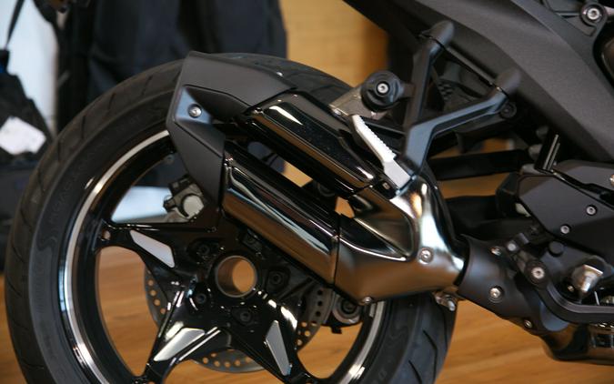 2026 BMW R 1300 R