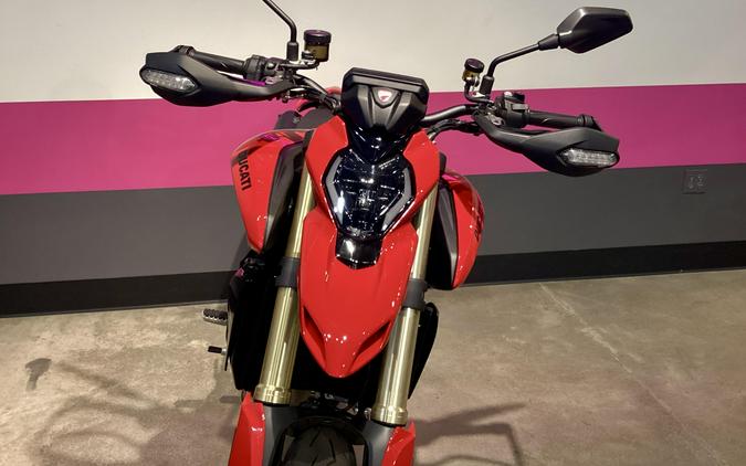 2026 Ducati Hypermotard V2