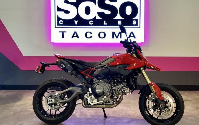 2026 Ducati Hypermotard V2