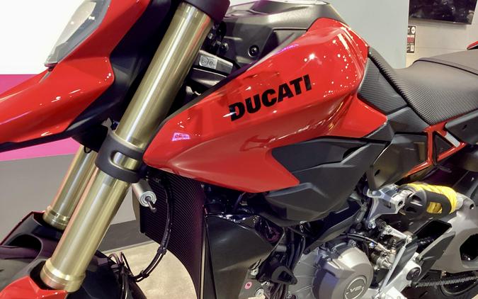 2026 Ducati Hypermotard V2