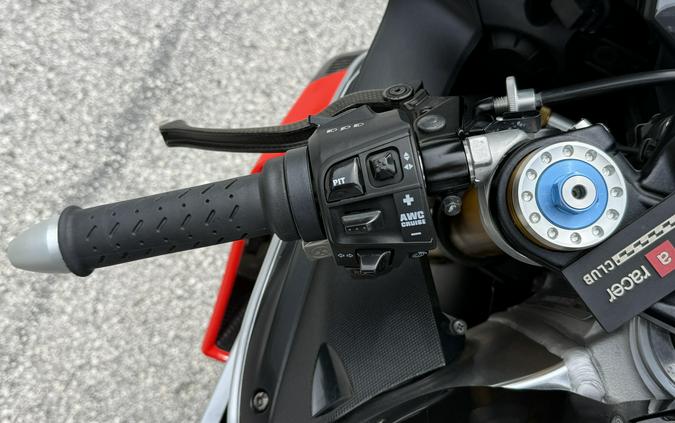 2018 Aprilia RSV4 RF LE
