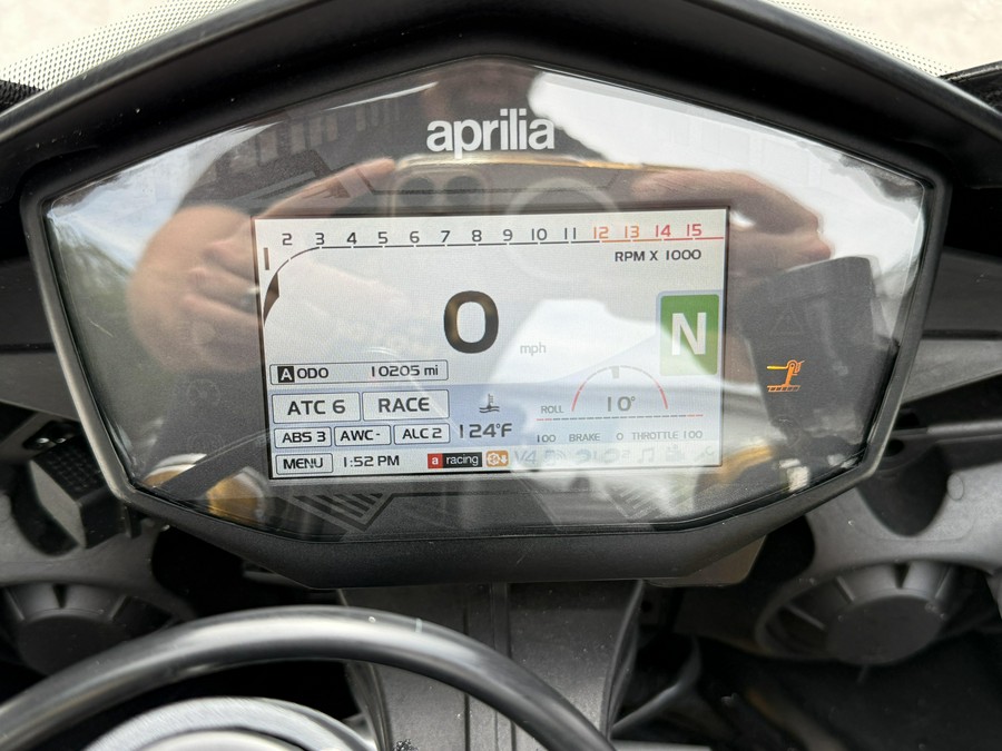 2018 Aprilia RSV4 RF LE