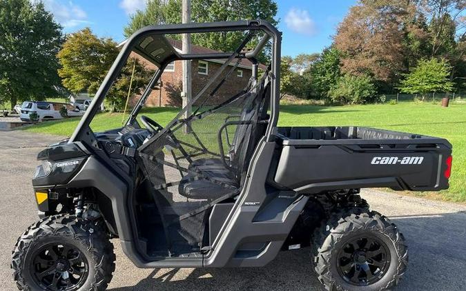 2023 Can-Am Defender XT HD10