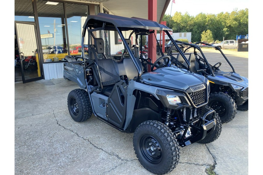 2025 Honda Pioneer 520