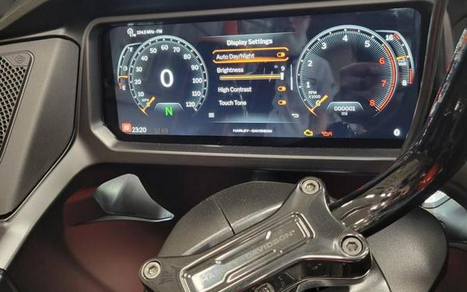 2025 Harley-Davidson® FLTRX - Road Glide®