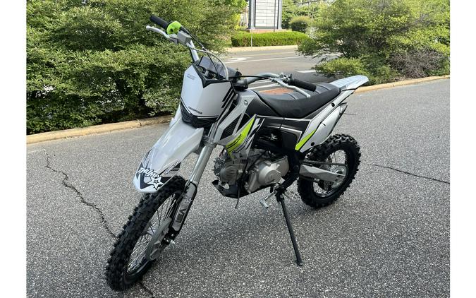 2025 TSK 141E - Thumpstar