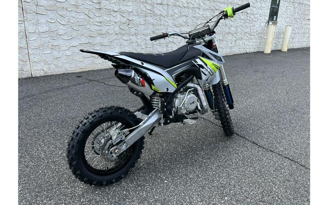 2025 TSK 141E - Thumpstar
