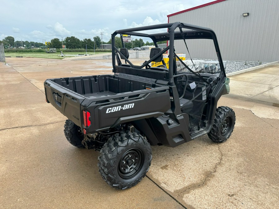 2026 Can-Am Defender HD7