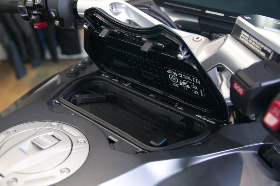 2026 BMW R 1300 RT
