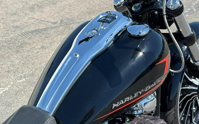 2024 Harley-Davidson® SOFTAIL BREAKOUT