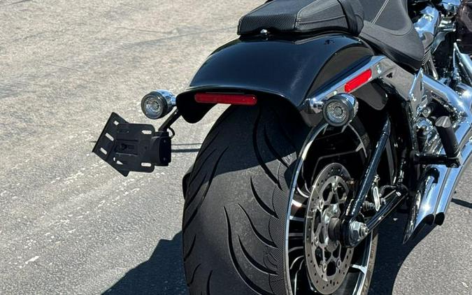 2024 Harley-Davidson® SOFTAIL BREAKOUT