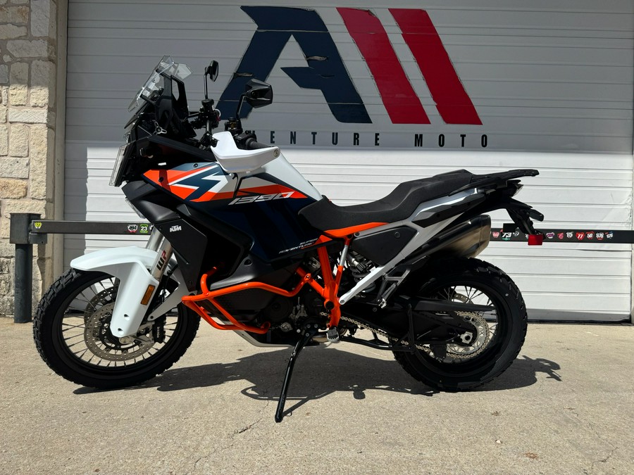 2026 KTM 1390 Super Adventure R