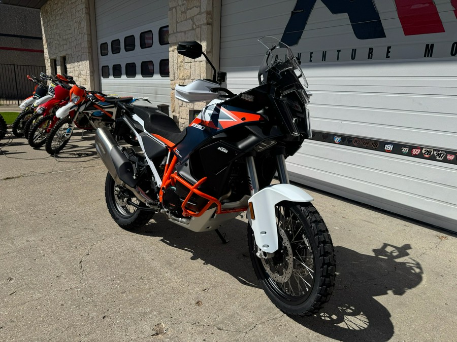 2026 KTM 1390 Super Adventure R