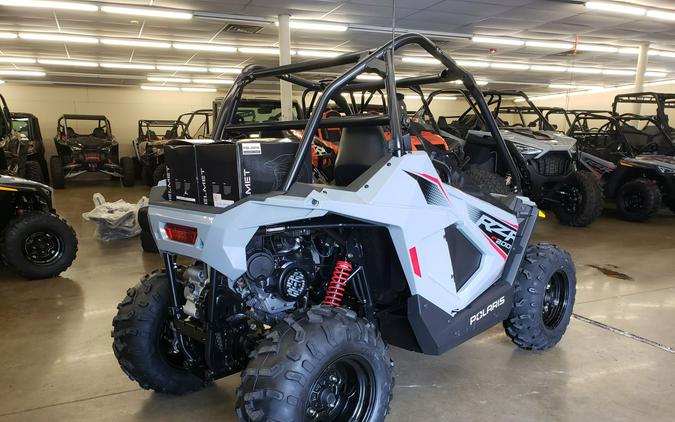 2024 Polaris RZR 200 EFI