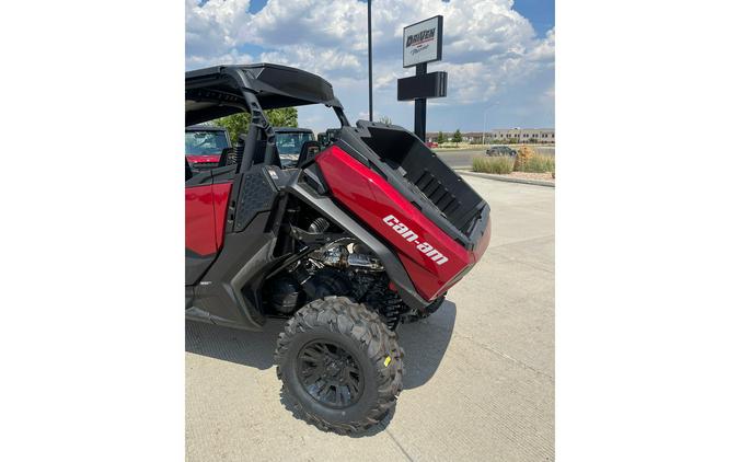 2024 Can-Am Commander Max XT 1000R Red / Black