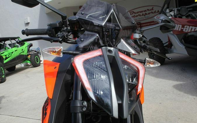 2021 KTM 1290 Super Duke R