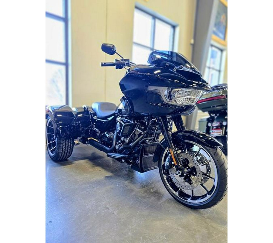 2026 Harley-Davidson® FLTRT - Road Glide® 3