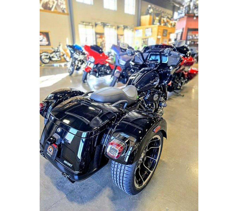 2026 Harley-Davidson® FLTRT - Road Glide® 3