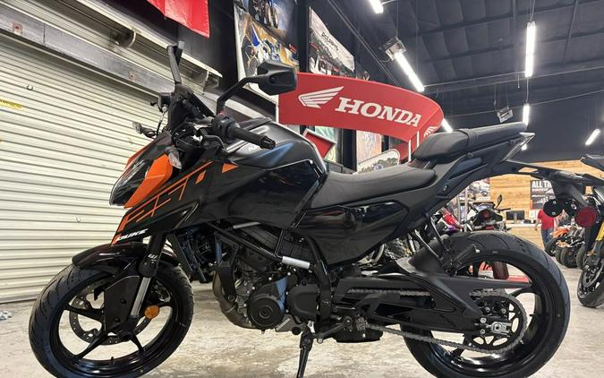 2026 KTM Duke 250