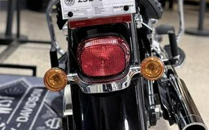 2020 Harley-Davidson® FLHC - Softail® Heritage Classic