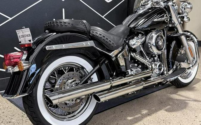 2020 Harley-Davidson® FLHC - Softail® Heritage Classic