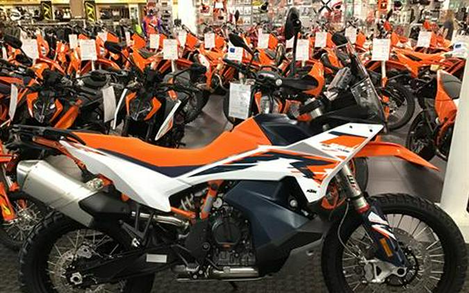 2025 KTM 890 Adventure R