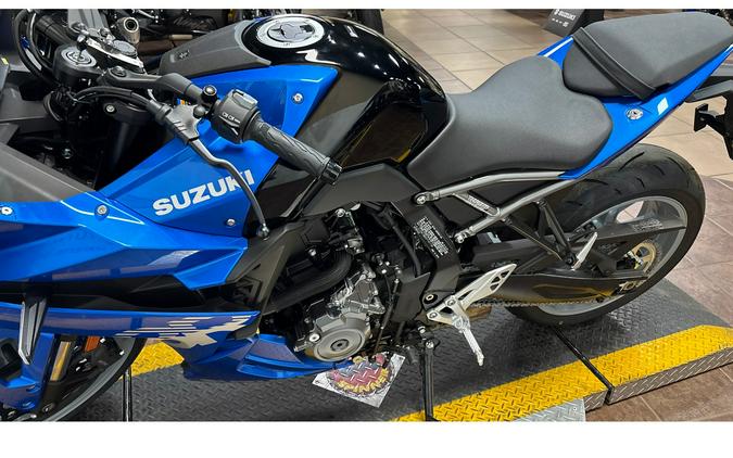 2025 GSX800FRQM5 - Suzuki