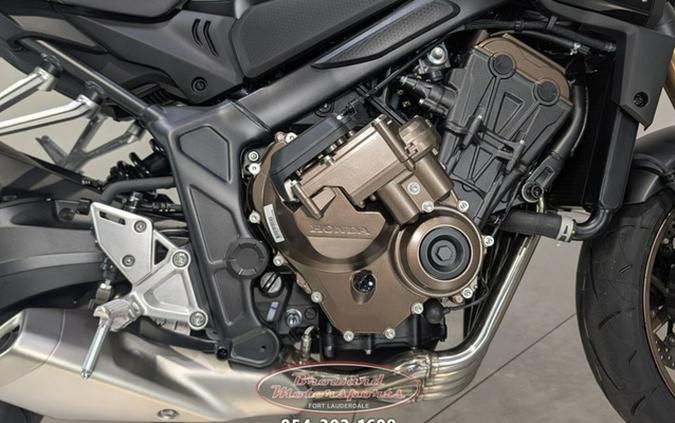 2026 Honda CBR650R E-Clutch
