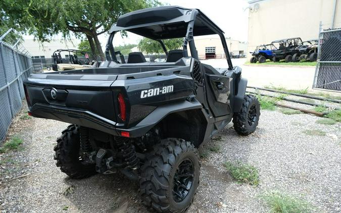 New 2023 CAN-AM COMXT60HD7 TRIPLE BLACK