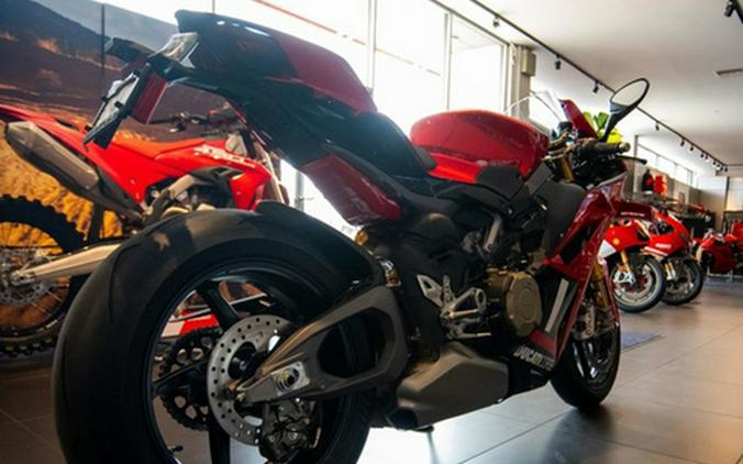 2026 Ducati Panigale V4 S Corse